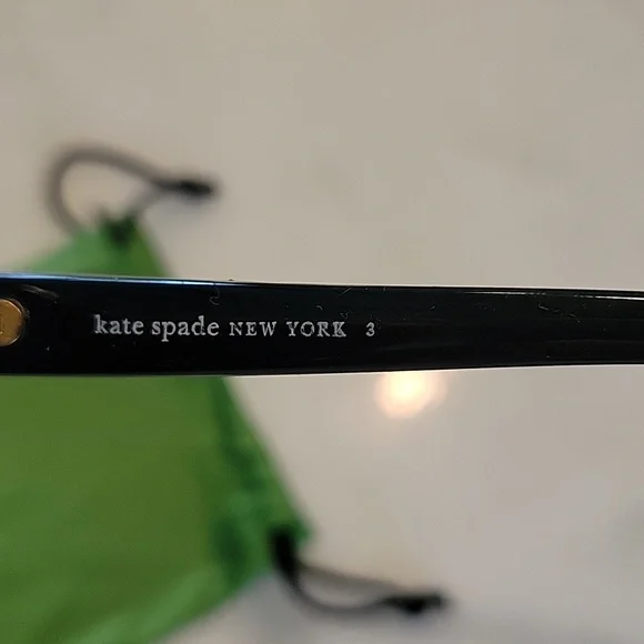 Kate Spade Sunnies โ ๏ธ - Picture 4 of 7